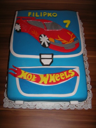 Polopenová torta - Hot Wheels